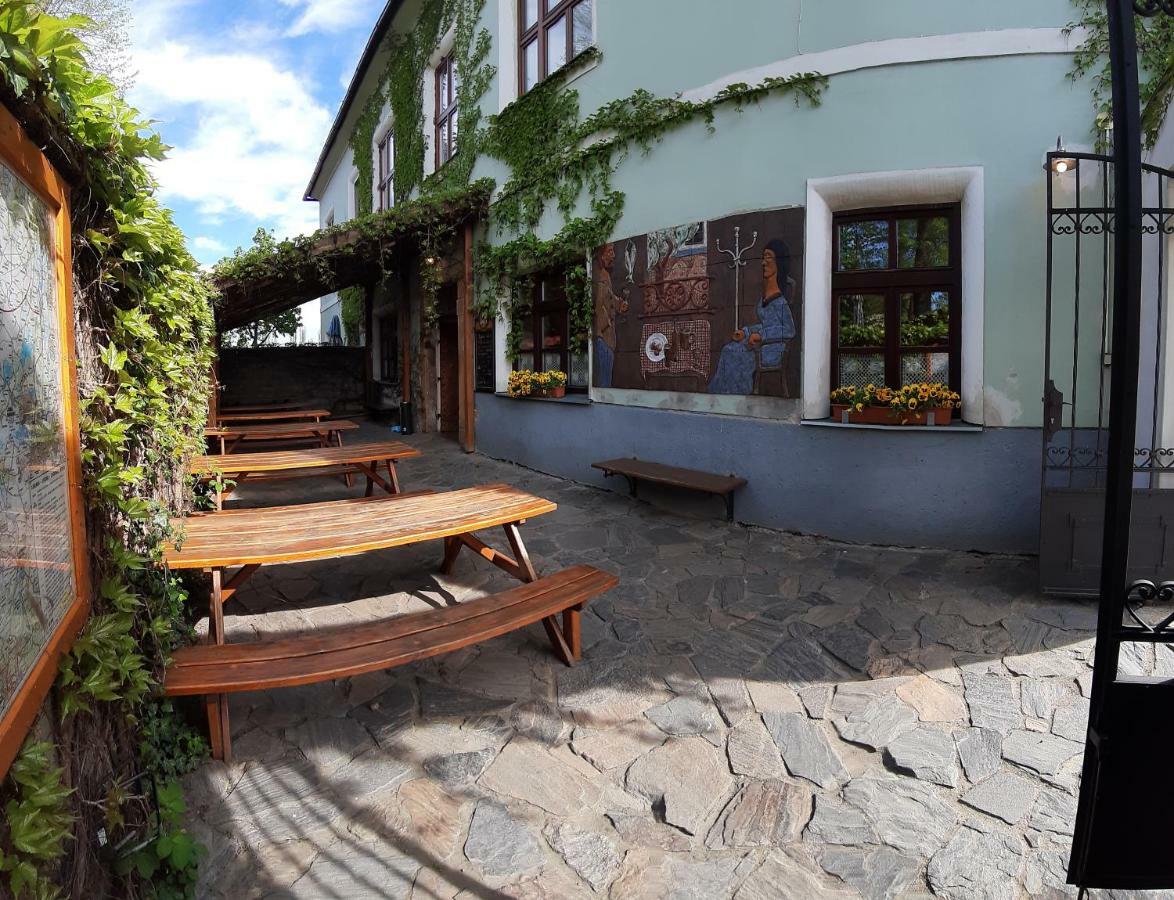Penzion A Restaurace U Hajku Nové Dvory Екстериор снимка